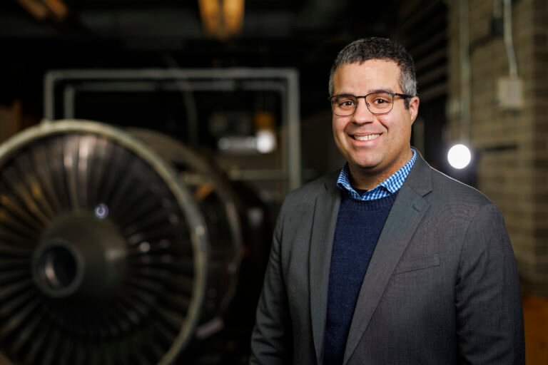 Managing traffic in space | MIT News